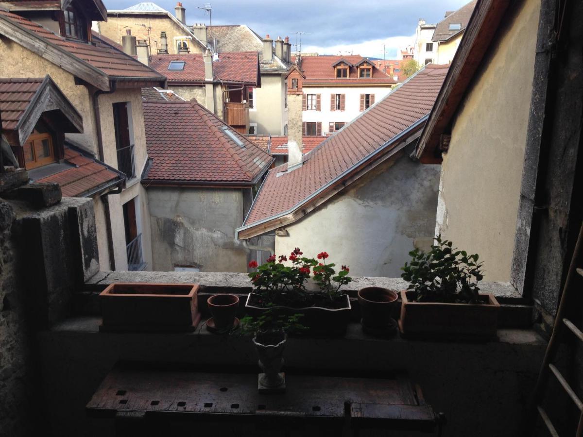 Nid Douillet Bed & Breakfast Annecy Eksteriør bilde